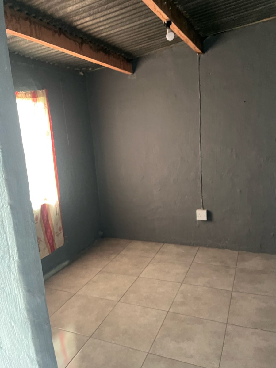 1 Bedroom Property for Sale in Mbekweni Eastern Cape